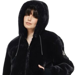 Moose Knuckles Bunny Portland Faux Fur Coat Large - Updating